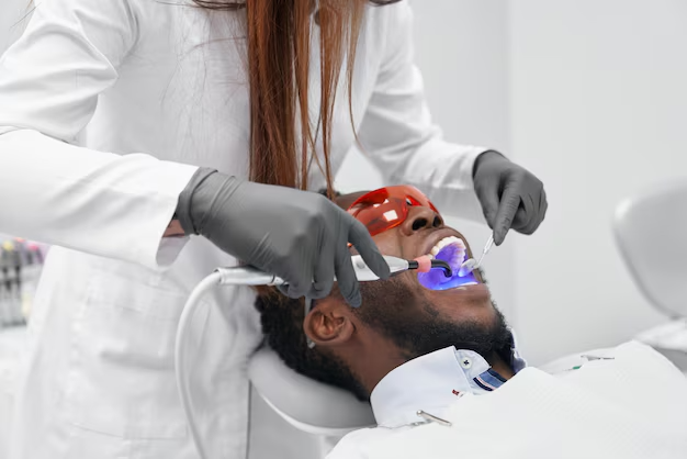 202507301443343554040_teeth_whitining4