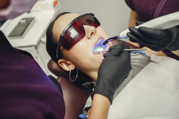 202507301444486508677_teeth_whitining3